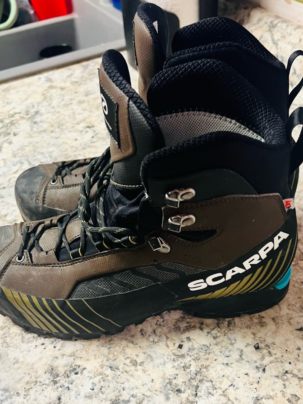 Scarpa Brown and Black Men's Mountaineering Boots
